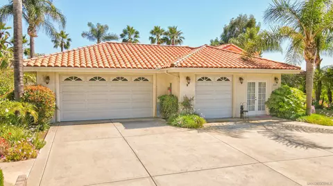 2008 Mil Sorpresas Dr, Fallbrook, CA 92028 photo 4