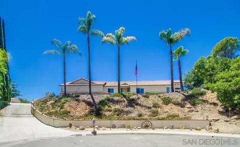 326 Barbados Cir, Fallbrook, CA 92028