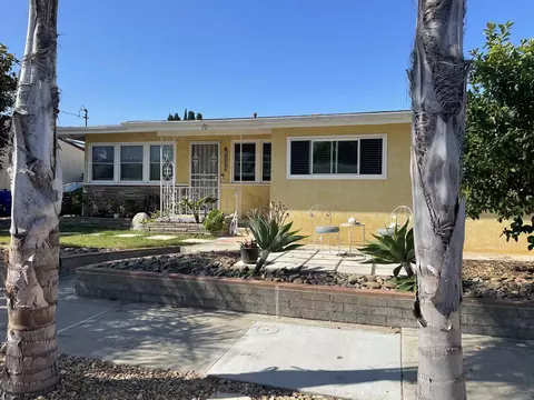 3862 Tomahawk Ln, San Diego, CA 92117