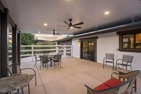 2952 Milpas Dr, Escondido, CA 92029 photo 23