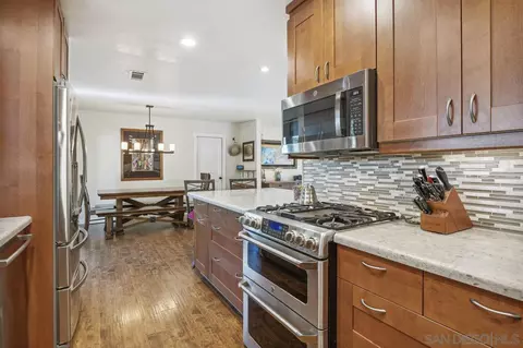 2952 Milpas Dr, Escondido, CA 92029 photo 8