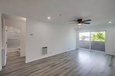 4041 Oakcrest Dr #306, San Diego, CA 92105