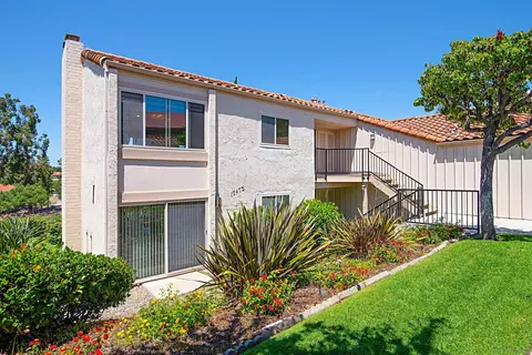 17473 Plaza Abierto #31, San Diego, CA 92128