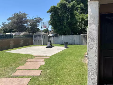 232 Lindell Ave, El Cajon, CA 92020 photo 2