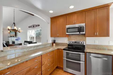 6914 Peach Tree Rd, Carlsbad, CA 92011 photo 10