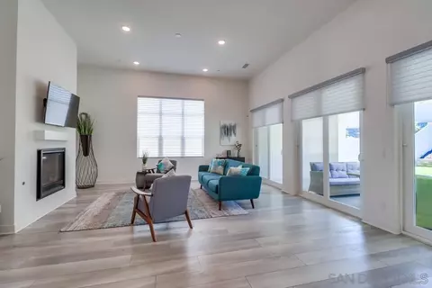 9056 Trailridge, Santee, CA 92071 photo 4