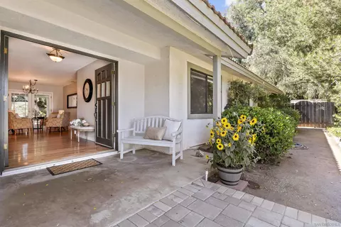 2149 Amanda Ln, Escondido, CA 92029 photo 5