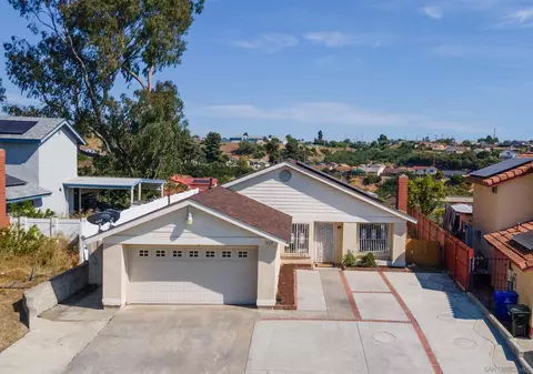 319 S Siena St, San Diego, CA 92114