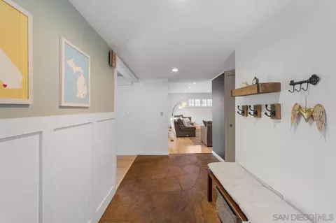 5309 Valle Vis, La Mesa, CA 91941 photo 4