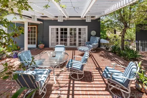 546 E 6th Ave, Escondido, CA 92025
