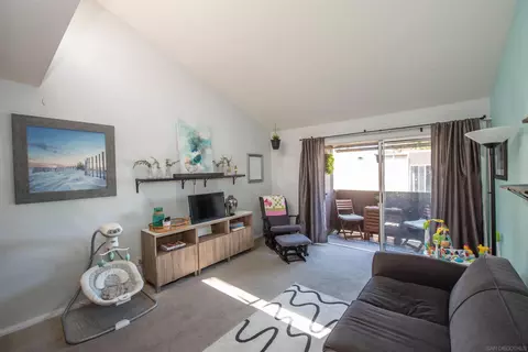 3456 Castle Glen Dr #260, San Diego, CA 92123