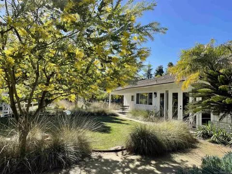 2337 11th St, Encinitas, CA 92024 photo 2