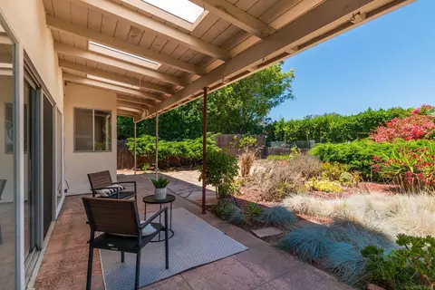 5855 Cactus Way, La Jolla, CA 92037 photo 22