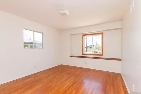 5855 Cactus Way, La Jolla, CA 92037 photo 13