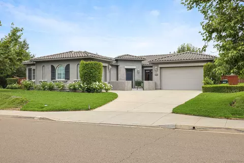 3210 Hidden Estate Ln, Escondido, CA 92027