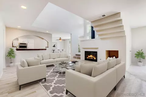322 N Sierra, Solana Beach, CA 92075 photo 3