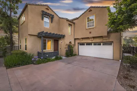 940 Mira Lago Way, San Marcos, CA 92078