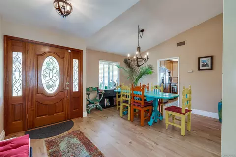 17104 Cliquot Ct, Poway, CA 92064 photo 2