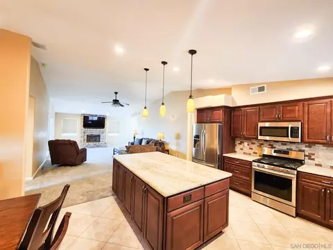 24409 Ysidro Dr, Ramona, CA 92065 photo 4