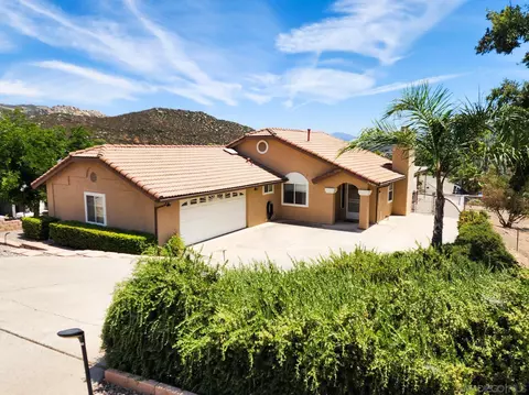 24409 Ysidro Dr, Ramona, CA 92065