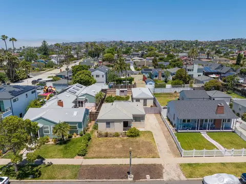 1220 Diamond, San Diego, CA 92109