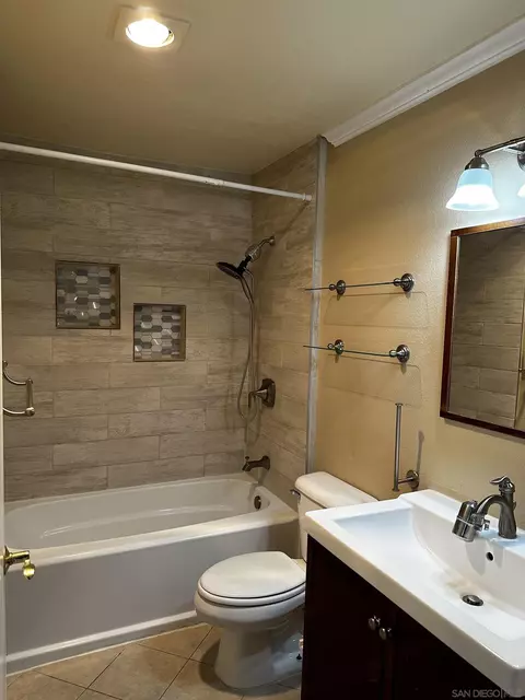 12923 Mapleview St #6, Lakeside, CA 92040 photo 8