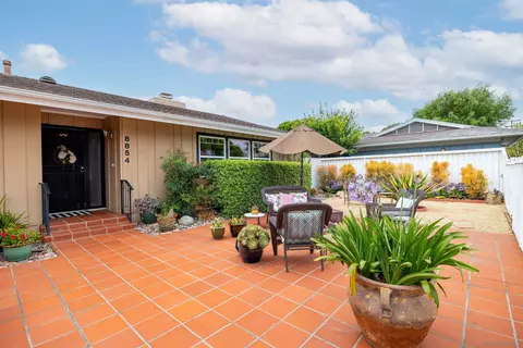 8854 Cliffridge Ave, La Jolla, CA 92037 photo 3