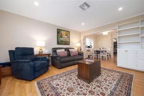 8854 Cliffridge Ave, La Jolla, CA 92037 photo 15