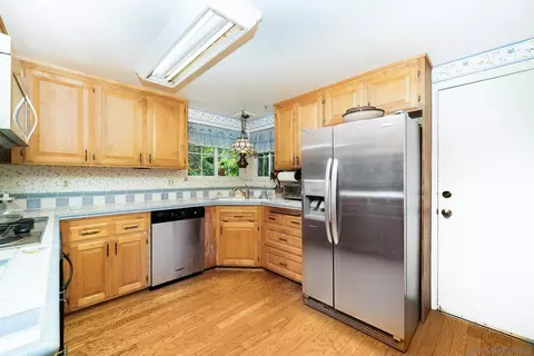 1455 Los Amigos, Fallbrook, CA 92028 photo 4