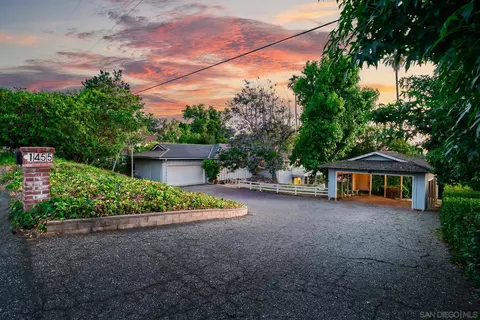 1455 Los Amigos, Fallbrook, CA 92028 photo 2