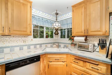 1455 Los Amigos, Fallbrook, CA 92028 photo 5