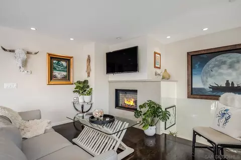 253 Gravilla, La Jolla, CA 92037 photo 13