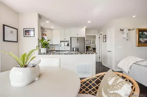 253 Gravilla, La Jolla, CA 92037 photo 21