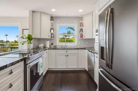 253 Gravilla, La Jolla, CA 92037 photo 18