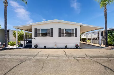 1212 H St #26, Ramona, CA 92065