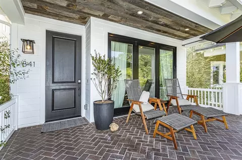 841 I Ave, Coronado, CA 92118 photo 2