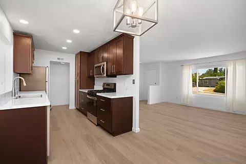 13515 Maryearl Ln, Poway, CA 92064 photo 6