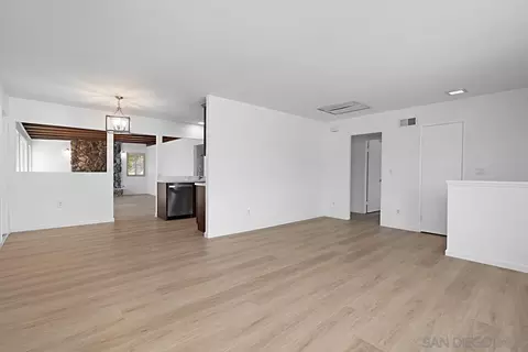 13515 Maryearl Ln, Poway, CA 92064 photo 5