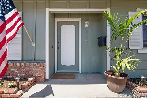 13515 Maryearl Ln, Poway, CA 92064 photo 3