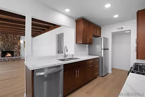 13515 Maryearl Ln, Poway, CA 92064 photo 10