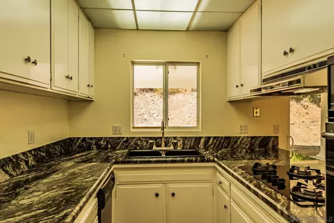 7925 Shantung Dr, Santee, CA 92071 photo 2