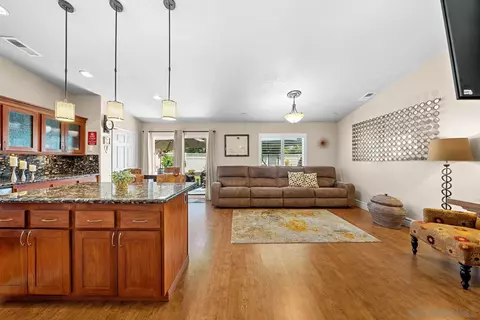 493 Shadow Tree Dr, Oceanside, CA 92058 photo 6