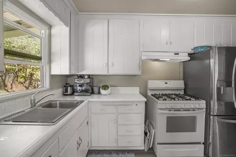 4712 Harbinson Ave, La Mesa, CA 91942 photo 11