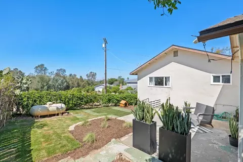 2060 E Mission Rd, Fallbrook, CA 92028 photo 27