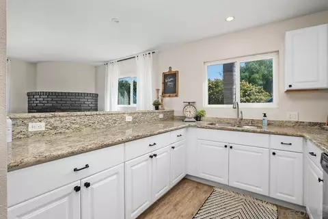 2060 E Mission Rd, Fallbrook, CA 92028 photo 11