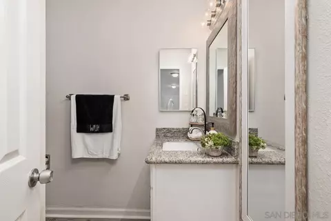 2060 E Mission Rd, Fallbrook, CA 92028 photo 19