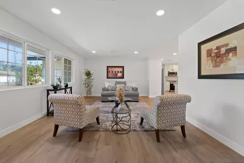 966 Park Dr, Escondido, CA 92029 photo 3