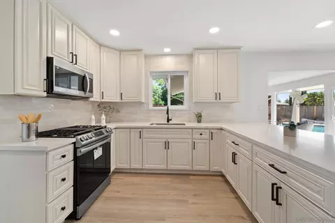 966 Park Dr, Escondido, CA 92029 photo 10
