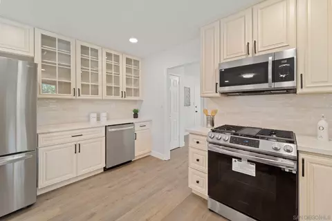 966 Park Dr, Escondido, CA 92029 photo 11
