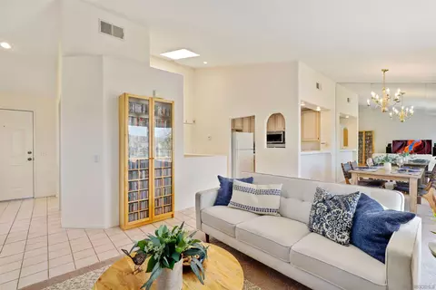 12803 Carriage Heights Way, Poway, CA 92064 photo 6